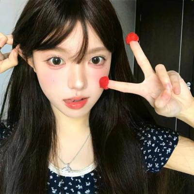 男爵的同桌小女生